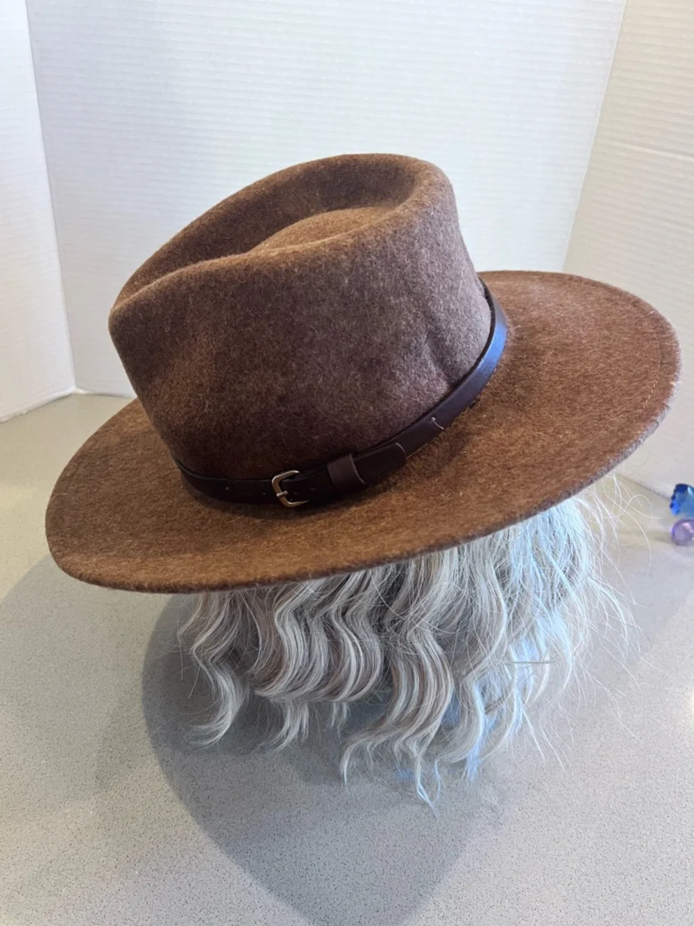 Classic Brown Wide-Brim Wool Felt Fedora Hat Band Buckle Detail One Size